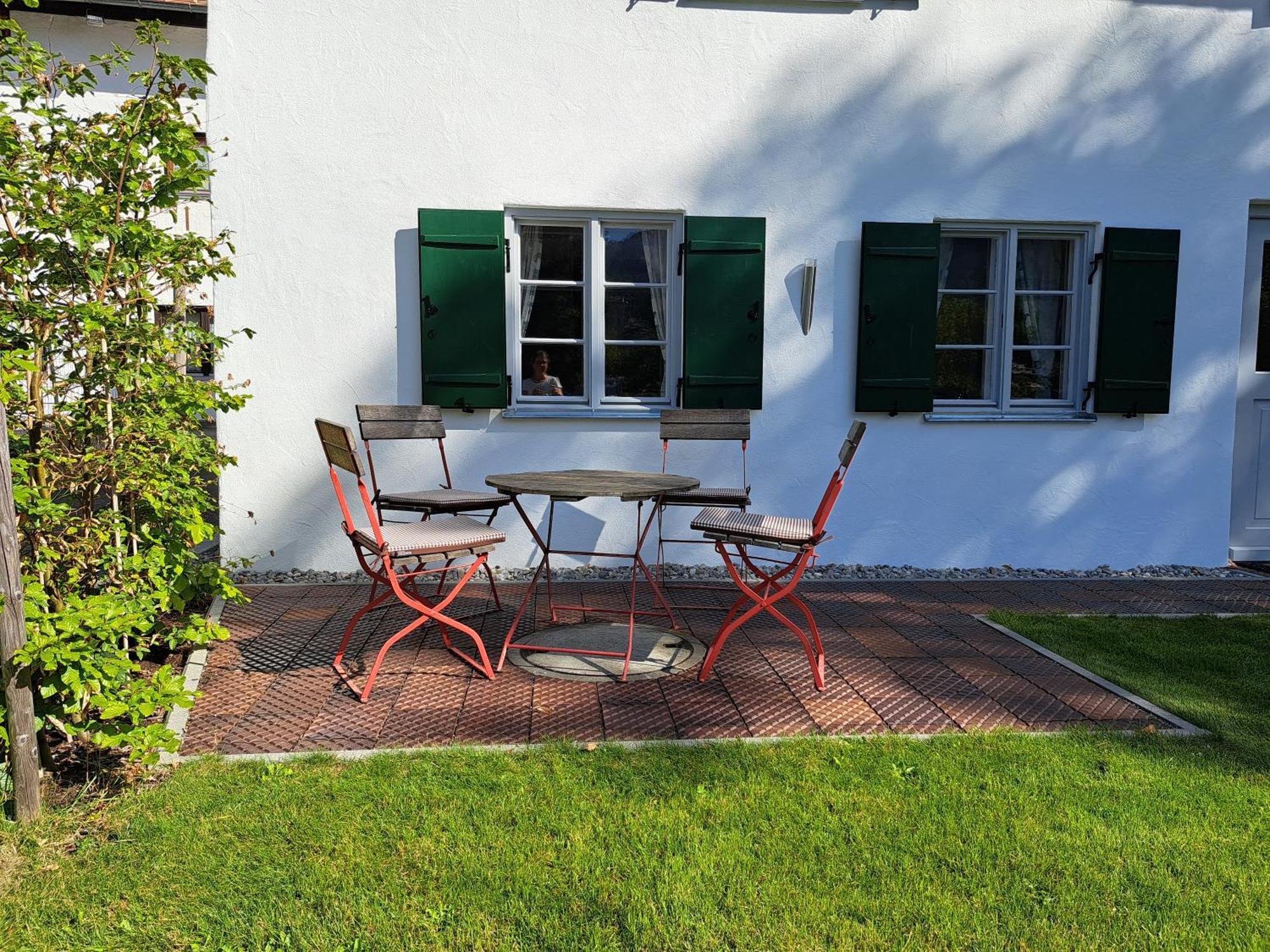 Neu! Ferienwohnungen Im Lueftlmalereck, Hennalahaus オーバーアマーガウ エクステリア 写真