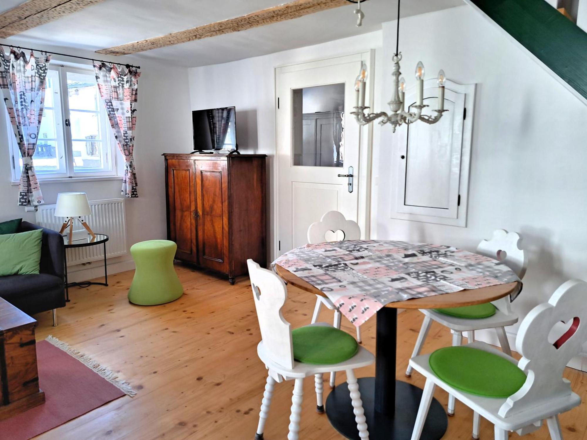 Neu! Ferienwohnungen Im Lueftlmalereck, Hennalahaus オーバーアマーガウ エクステリア 写真