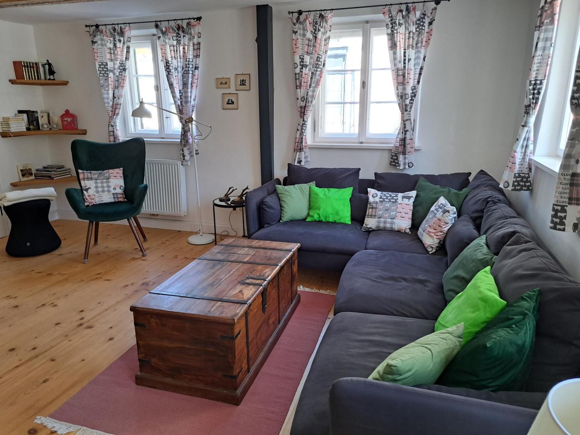 Neu! Ferienwohnungen Im Lueftlmalereck, Hennalahaus オーバーアマーガウ エクステリア 写真
